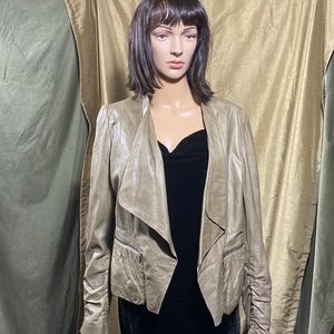 🌸Sage green leather jacket puffed sleeves